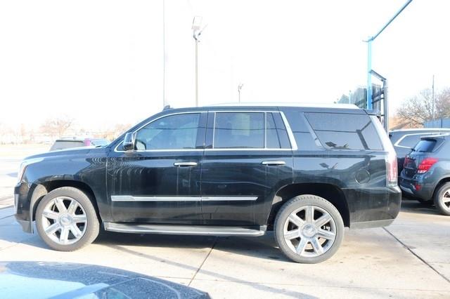 Cadillac Escalade 4WD 4dr Luxury 2019