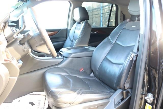 Cadillac Escalade 4WD 4dr Luxury 2019