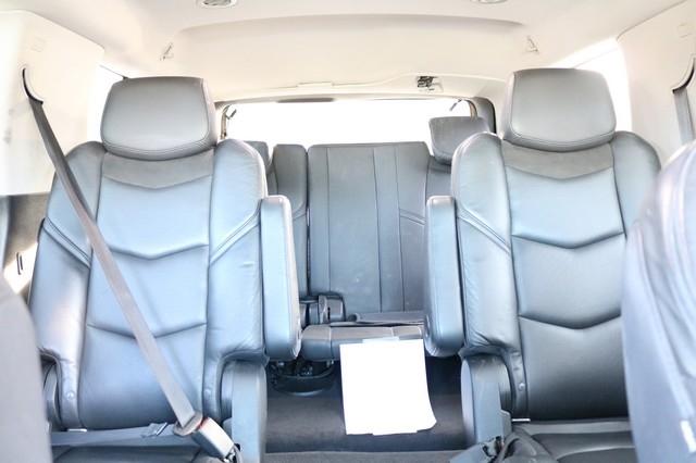 Cadillac Escalade 4WD 4dr Luxury 2019