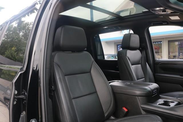 Chevrolet Suburban 4WD 4dr LT 2022