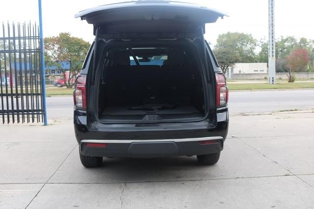 Chevrolet Suburban 4WD 4dr LT 2022