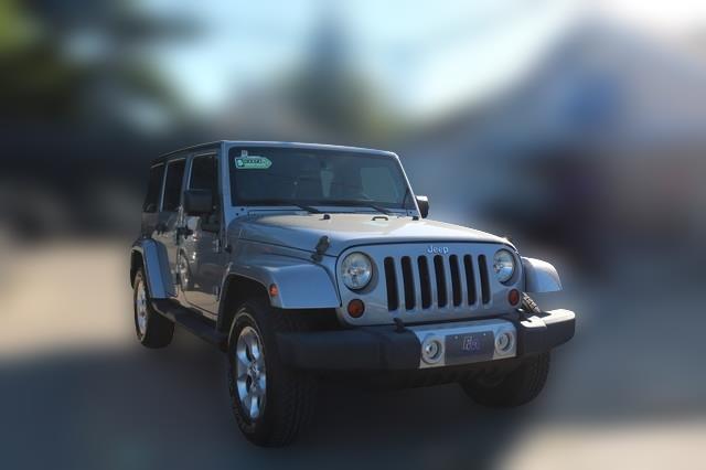 Jeep Wrangler Unlimited 4WD 4dr Sahara 2013