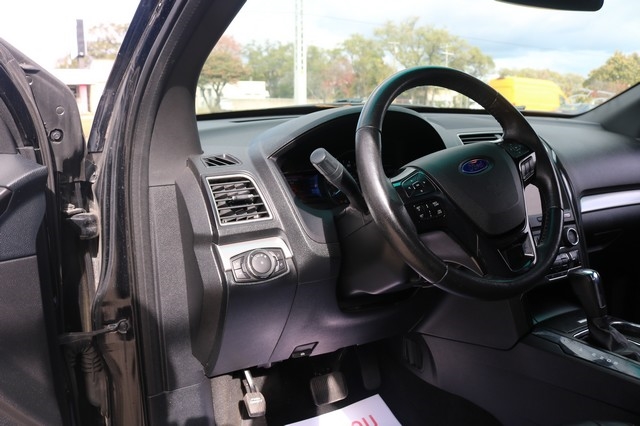 Ford Explorer 4WD 4dr XLT 2016 Ford Explorer 4WD 4dr XLT 2016