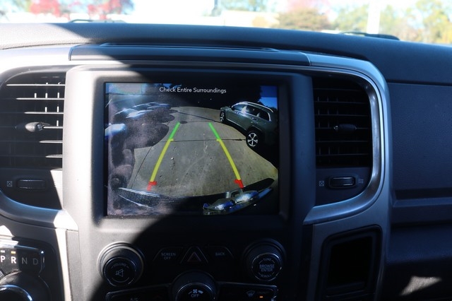 RAM 1500 Classic Lone Star 4x2 Crew Cab 5'7" Box 2019 RAM 1500 Classic Lone Star 4x2 Crew Cab 5'7" Box 2019