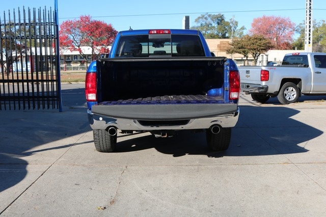 RAM 1500 Classic Lone Star 4x2 Crew Cab 5'7" Box 2019 RAM 1500 Classic Lone Star 4x2 Crew Cab 5'7" Box 2019