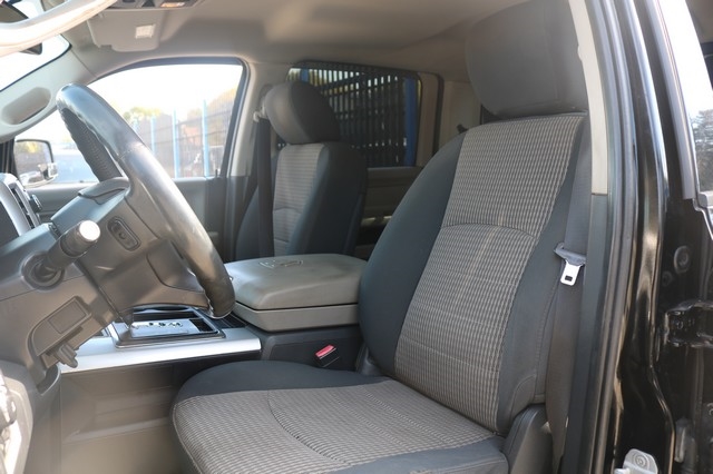 RAM 1500 4WD Crew Cab 140.5" Big Horn 2012 RAM 1500 4WD Crew Cab 140.5" Big Horn 2012