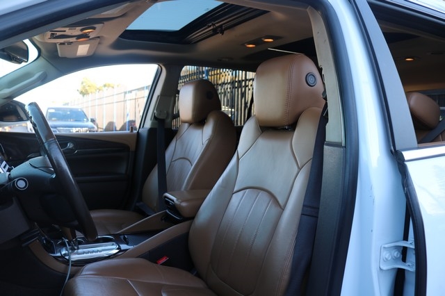 Buick Enclave FWD 4dr Leather 2016 Buick Enclave FWD 4dr Leather 2016