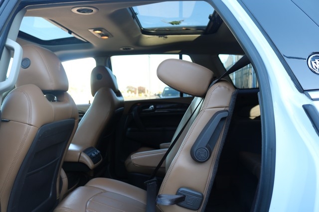 Buick Enclave FWD 4dr Leather 2016 Buick Enclave FWD 4dr Leather 2016