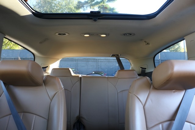 Buick Enclave FWD 4dr Leather 2016 Buick Enclave FWD 4dr Leather 2016