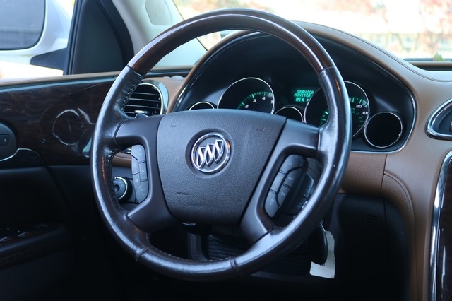 Buick Enclave FWD 4dr Leather 2016 Buick Enclave FWD 4dr Leather 2016