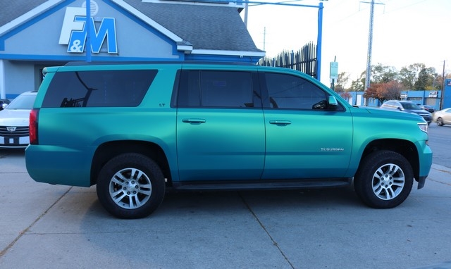 Chevrolet Suburban 4WD 4dr 1500 LT 2017 Chevrolet Suburban 4WD 4dr 1500 LT 2017