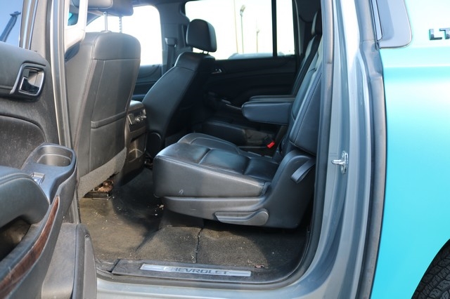 Chevrolet Suburban 4WD 4dr 1500 LT 2017 Chevrolet Suburban 4WD 4dr 1500 LT 2017