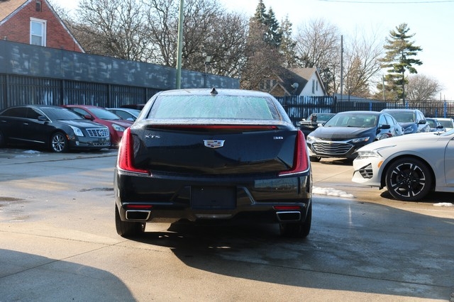Cadillac XTS 4dr Sdn Luxury FWD 2019