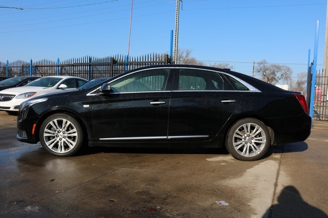 Cadillac XTS 4dr Sdn Luxury FWD 2019
