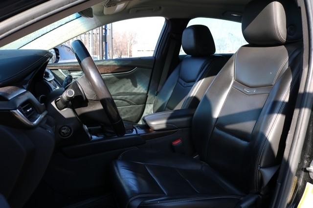 Cadillac XTS 4dr Sdn Luxury FWD 2019