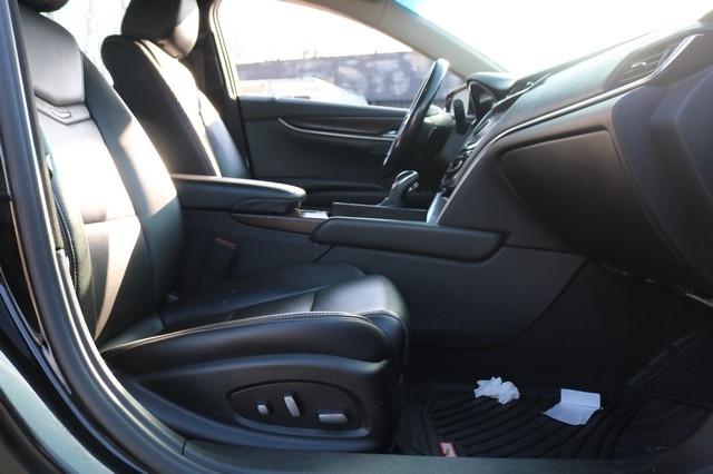 Cadillac XTS 4dr Sdn Luxury FWD 2019