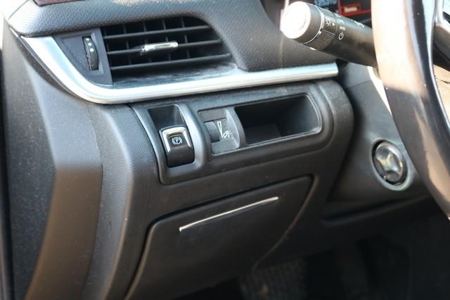 Cadillac XTS 4dr Sdn Luxury FWD 2019