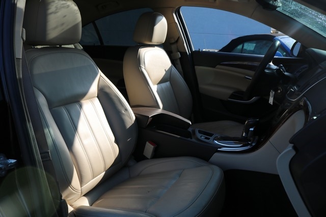 Buick Regal 4dr Sdn Sport Touring FWD 2017