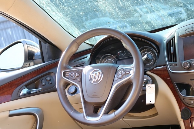 Buick Regal 4dr Sdn Sport Touring FWD 2017