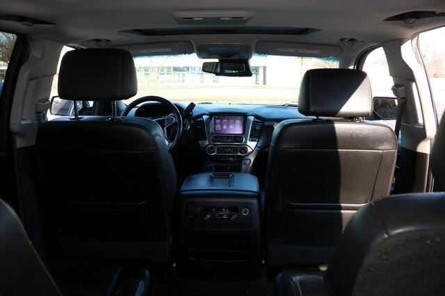 Chevrolet Suburban 4WD 4dr 1500 LT 2017