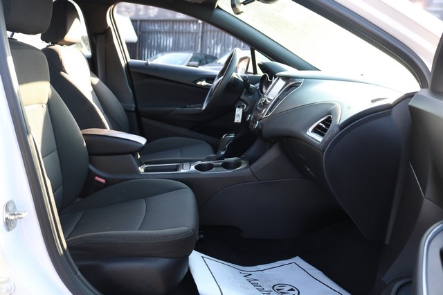 Chevrolet Cruze 4dr Sdn 1.4L LT w/1SD 2017