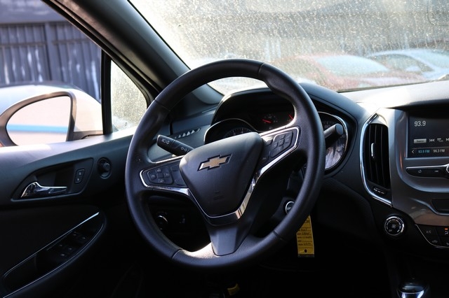 Chevrolet Cruze 4dr Sdn 1.4L LT w/1SD 2017