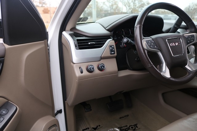 GMC Yukon 4WD 4dr SLT 2016