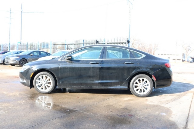 Chrysler 200 4dr Sdn C FWD 2015