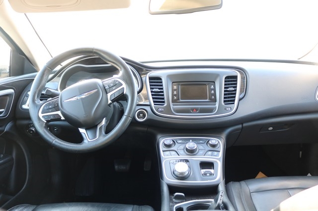 Chrysler 200 4dr Sdn C FWD 2015