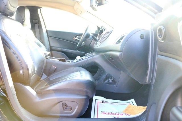 Chrysler 200 4dr Sdn C FWD 2015