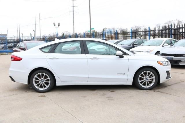 Ford Fusion Hybrid SE FWD 2019