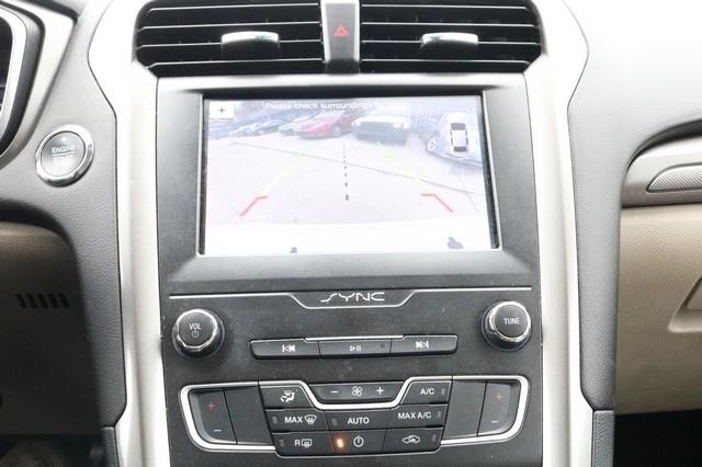 Ford Fusion Hybrid SE FWD 2019