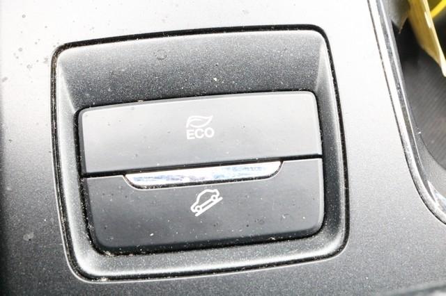 Ford Fusion Hybrid SE FWD 2019