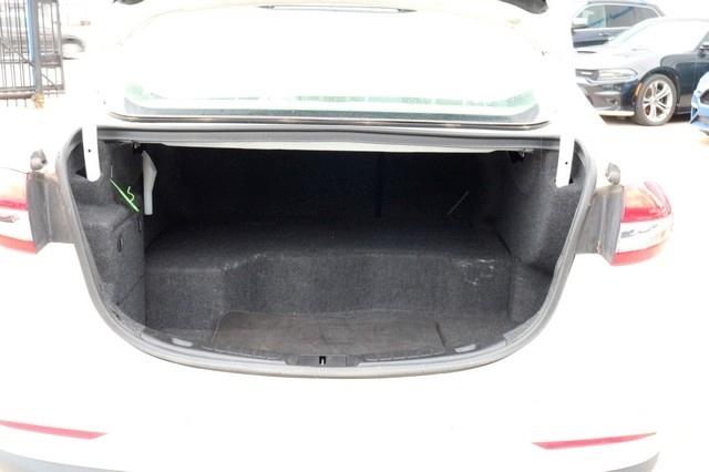 Ford Fusion Hybrid SE FWD 2019