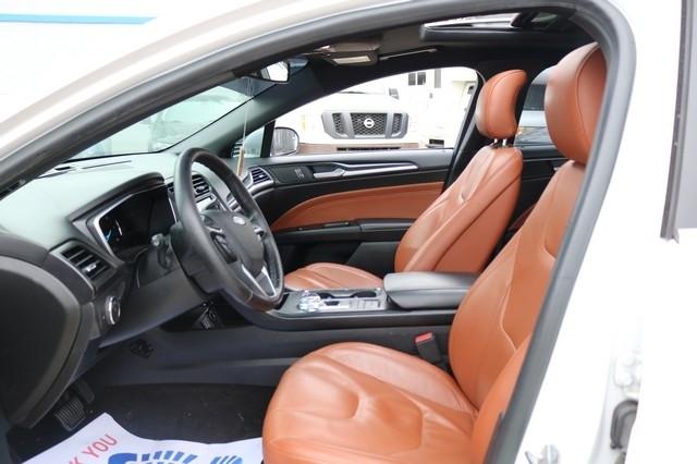 Ford Fusion Hybrid Titanium FWD 2019