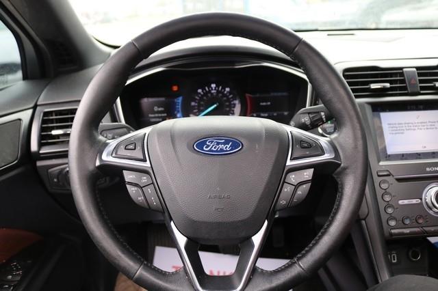 Ford Fusion Hybrid Titanium FWD 2019