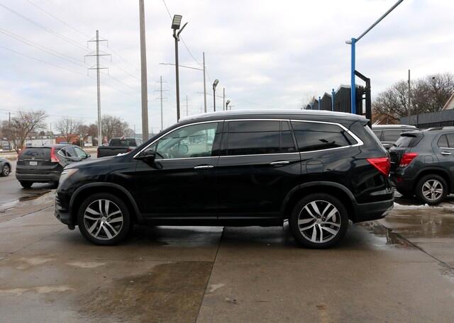 Honda Pilot AWD 4dr Elite w/RES & Navi 2016