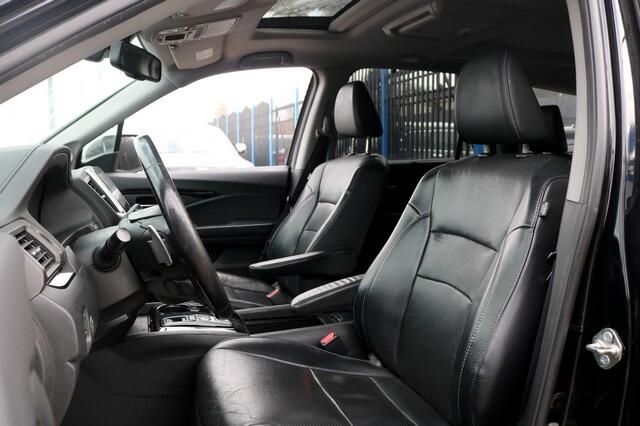 Honda Pilot AWD 4dr Elite w/RES & Navi 2016