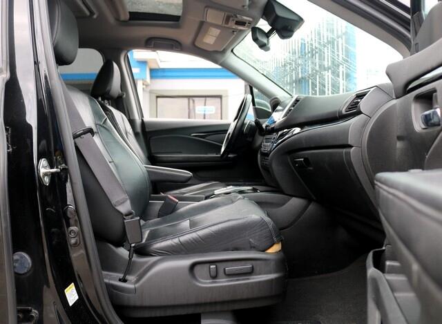 Honda Pilot AWD 4dr Elite w/RES & Navi 2016