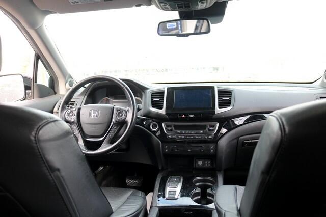 Honda Pilot AWD 4dr Elite w/RES & Navi 2016