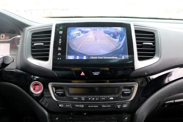 Honda Pilot AWD 4dr Elite w/RES & Navi 2016