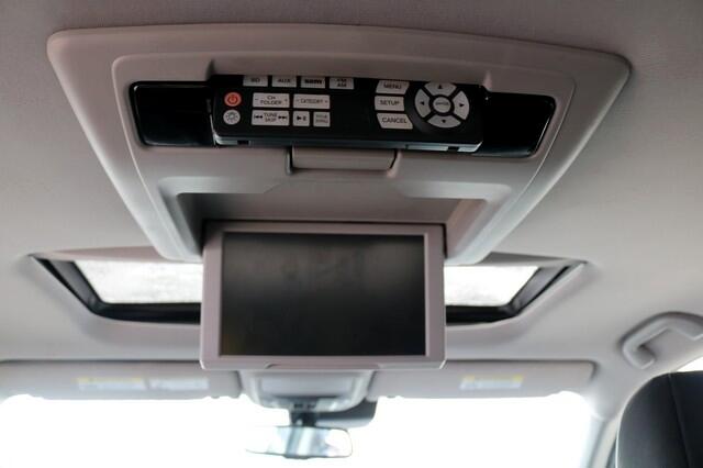 Honda Pilot AWD 4dr Elite w/RES & Navi 2016