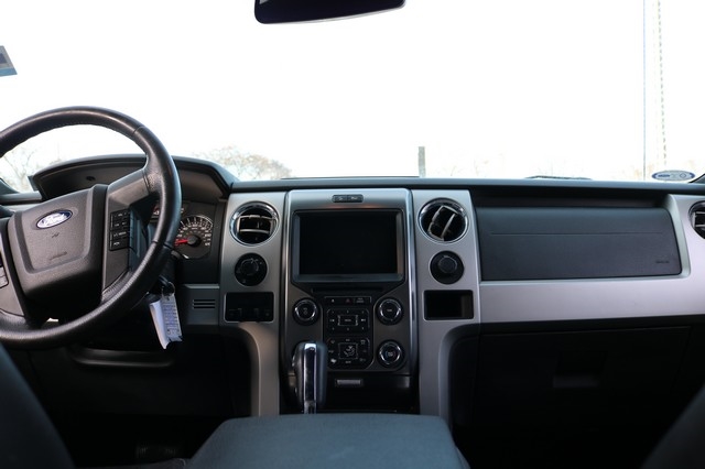 Ford F-150 4WD SuperCrew 145" XL 2014