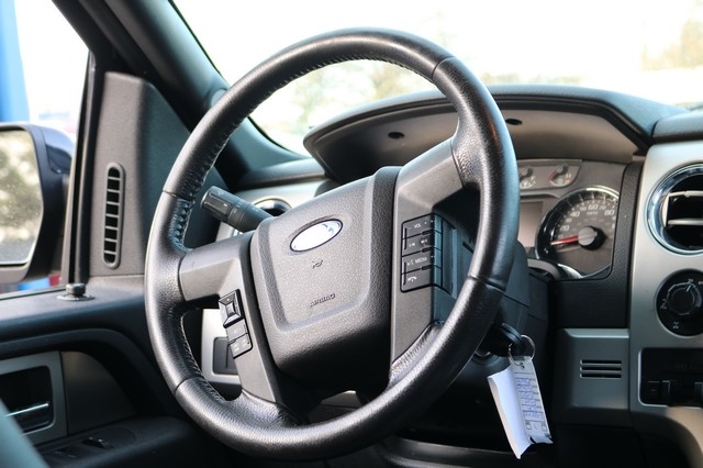 Ford F-150 4WD SuperCrew 145" XL 2014