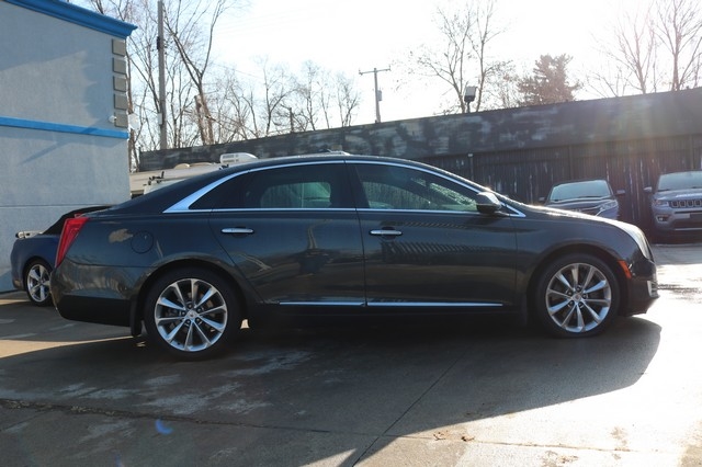 Cadillac XTS 4dr Sdn Luxury AWD 2013