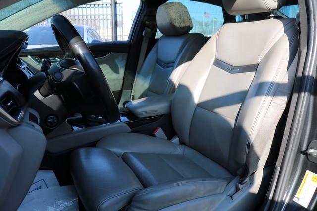 Cadillac XTS 4dr Sdn Luxury AWD 2013