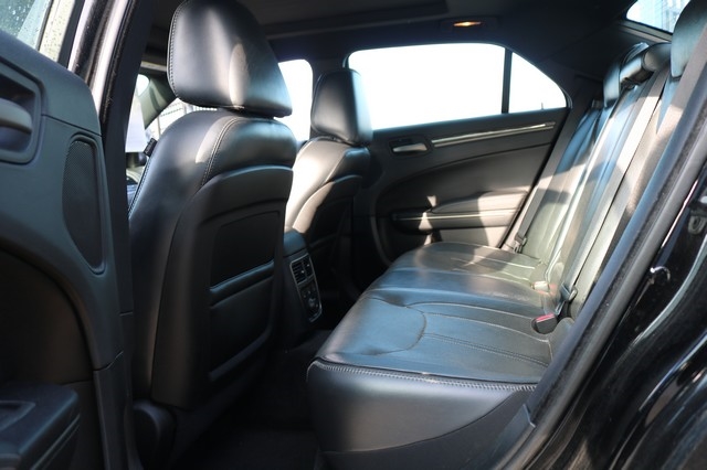 Chrysler 300 4dr Sdn 300C John Varvatos Limited Edition RWD 2013