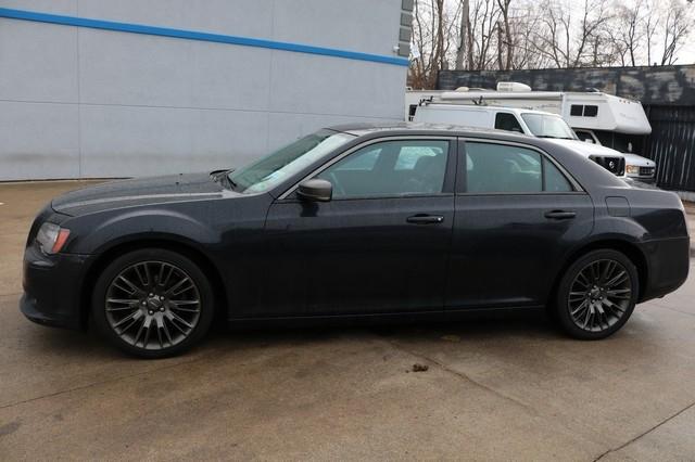 Chrysler 300 4dr Sdn 300C John Varvatos Limited Edition RWD 2013