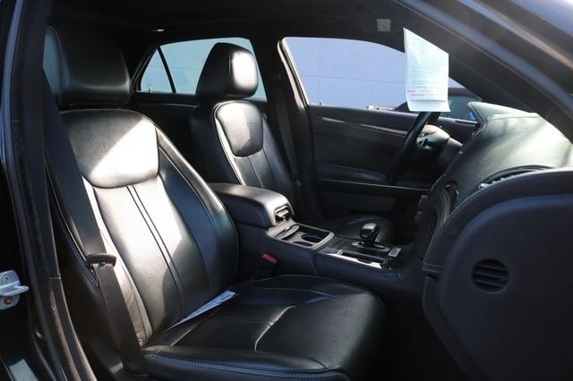 Chrysler 300 4dr Sdn 300C John Varvatos Limited Edition RWD 2013