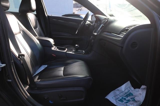 Chrysler 300 4dr Sdn 300C John Varvatos Limited Edition RWD 2013